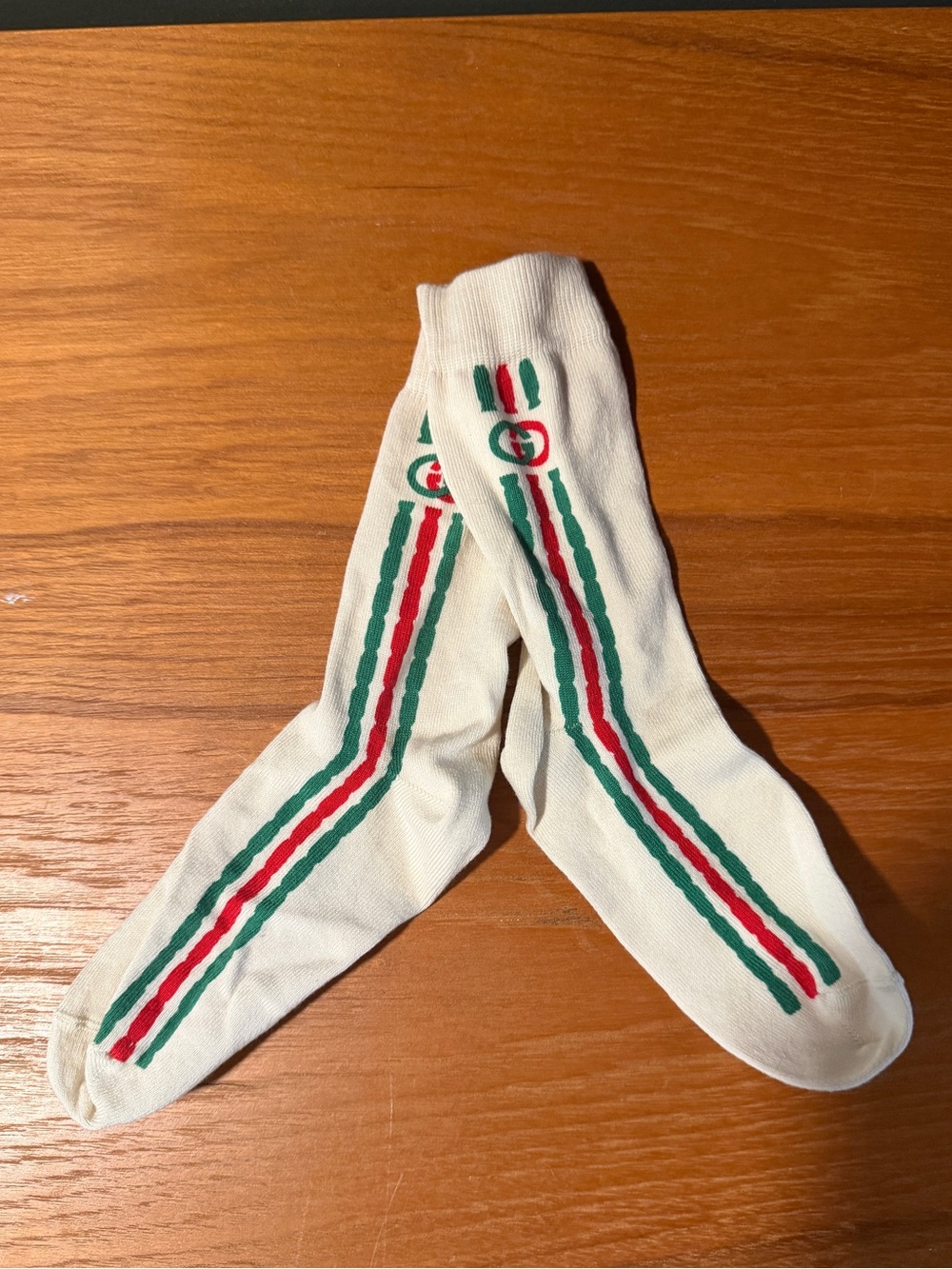 Gucci Cream Crew Socks with Green & Red Stripes